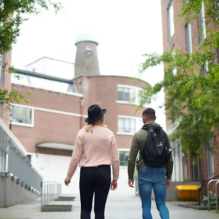 Binary Hub At Appartement